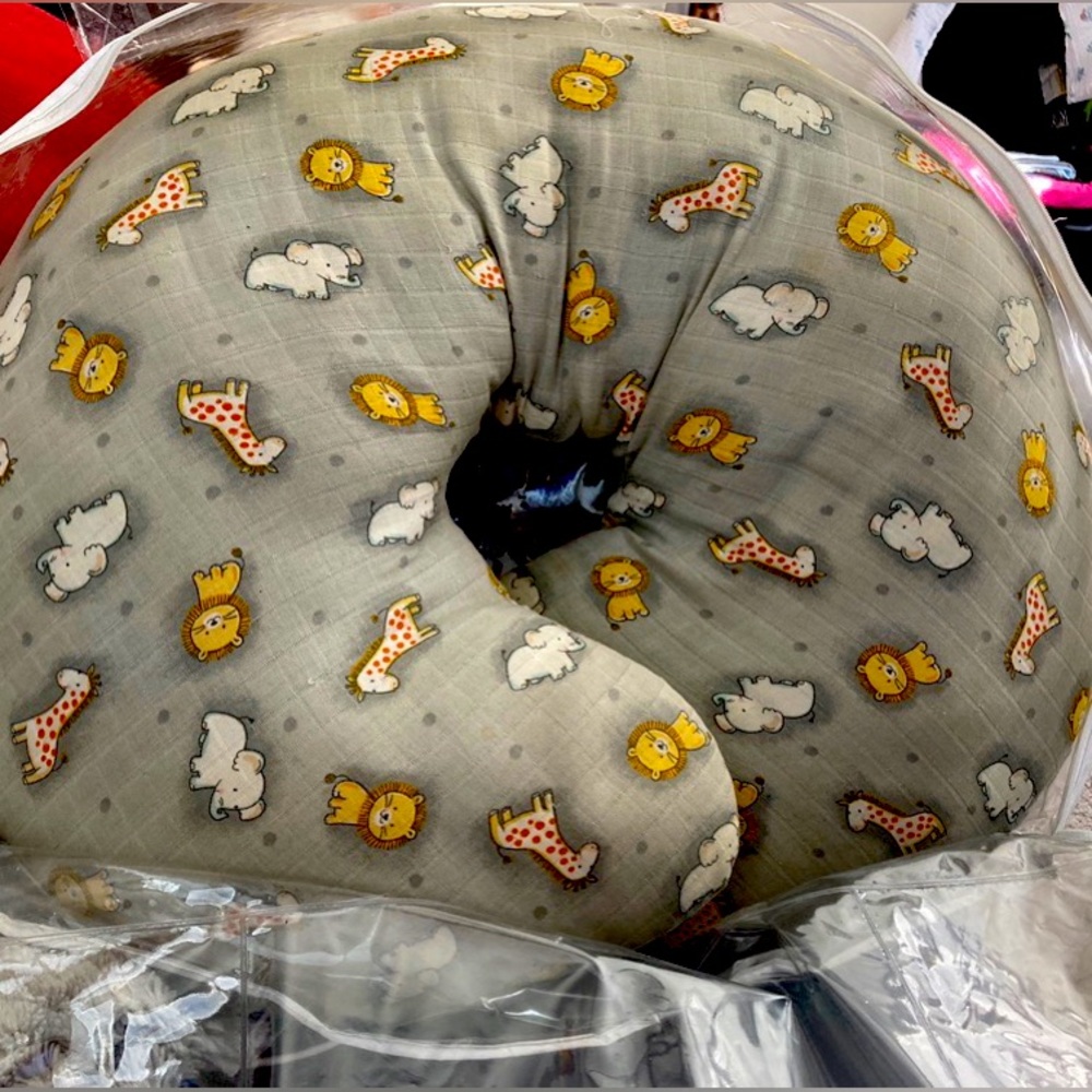 Nursing pillow